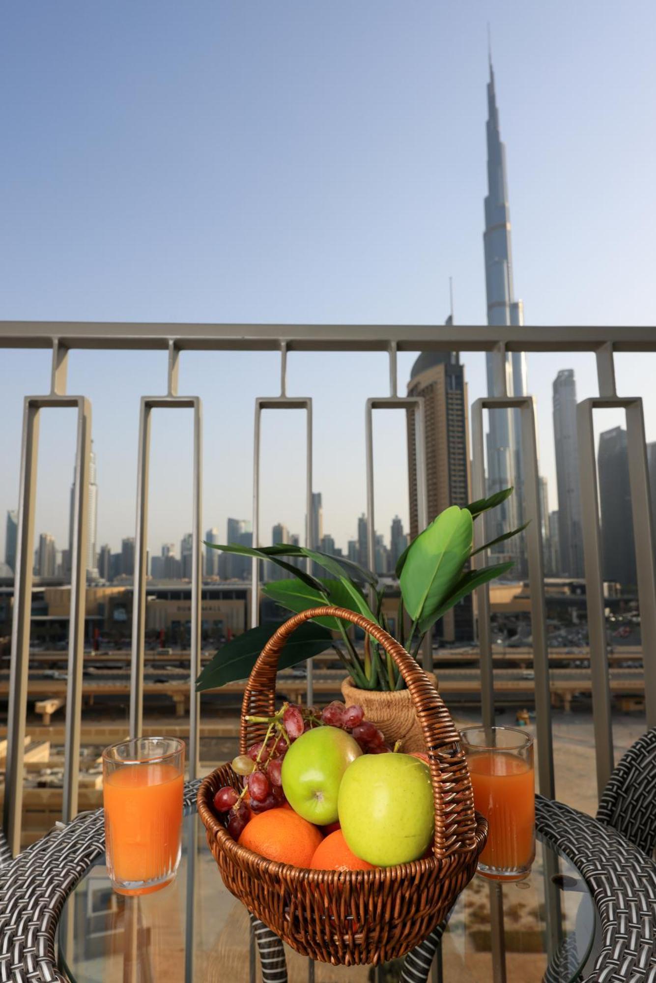 Stunning Burj View Dubai Mall Access Infinity Pool Apartment Exterior photo